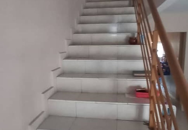 Gelang Patah /Nusa Nayu /Jalan Bayu/ Double Storey House