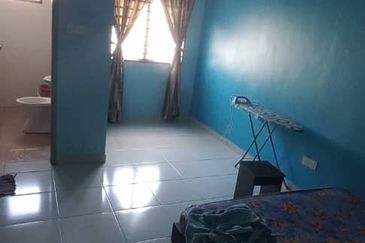 Gelang Patah /Nusa Nayu /Jalan Bayu/ Double Storey House