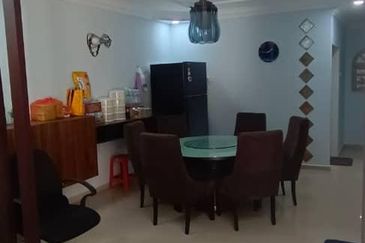 Kulai Taman Putri Kulai /Jalan Sri Putri 11/ Double Storey Terrace House