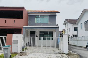 Skudai /Tmn Pulai Mutiara / 2 Story House Endlot