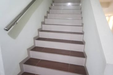 Ulu Tiram / Taman Cemerlang / Jln Saga 🎉 Double Storey  House