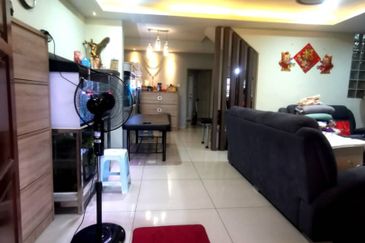 Ulu Tiram / Taman Cemerlang / Jln Saga 🎉 Double Storey  House