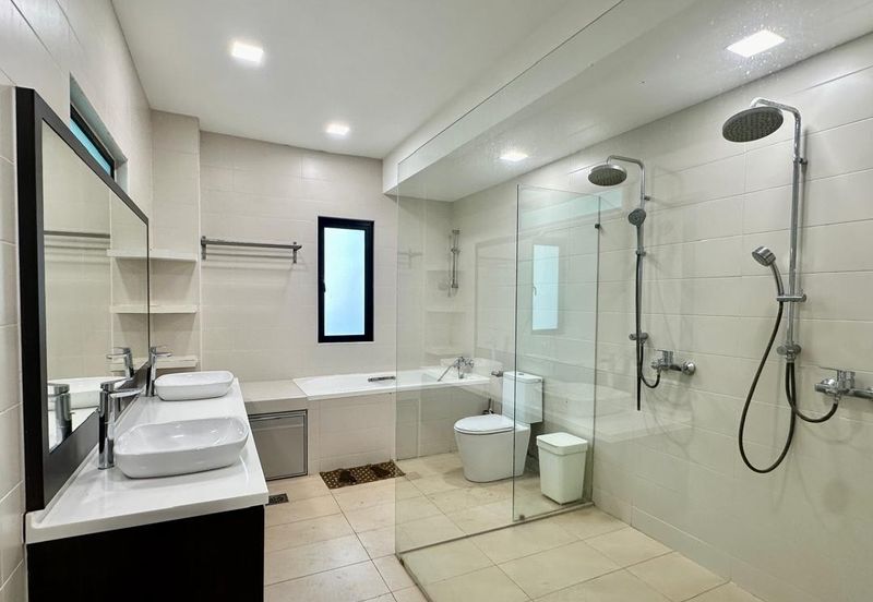 Gelang Patah / Leisure Farm Double Storey Bungalow with garage & swimming pool