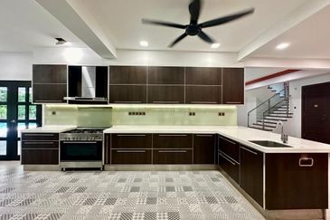 Gelang Patah / Leisure Farm Double Storey Bungalow with garage & swimming pool