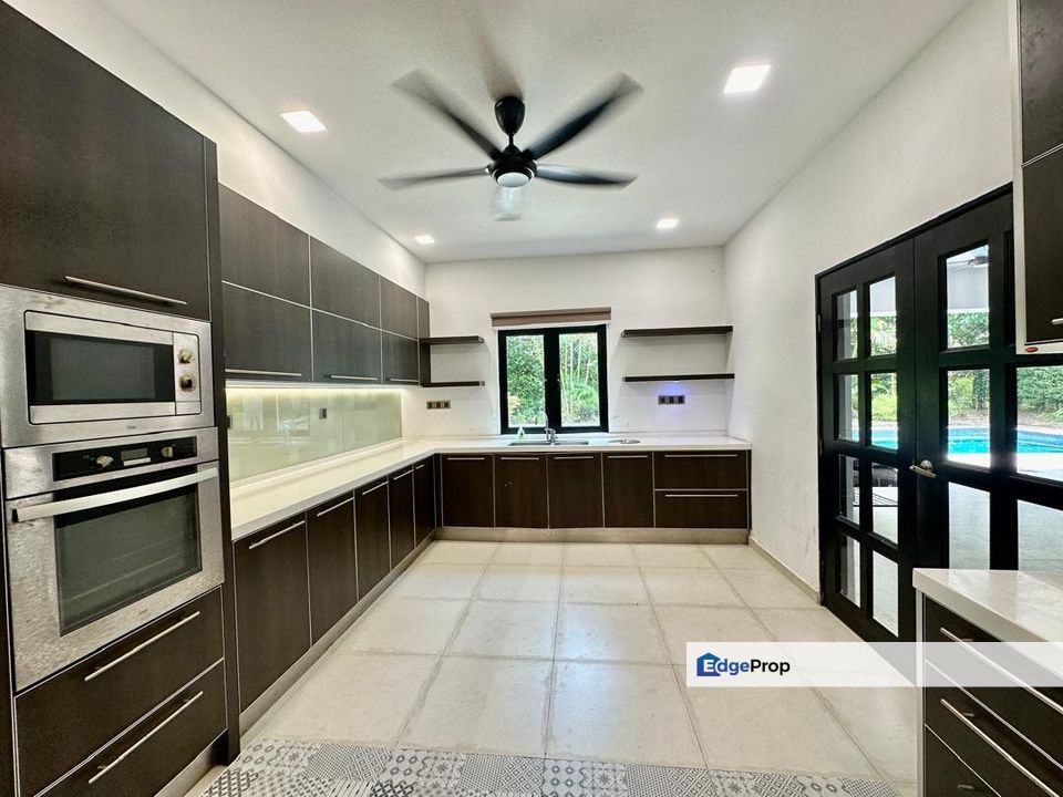 Gelang Patah / Leisure Farm Double Storey Bungalow with garage & swimming pool, Johor, Gelang Patah