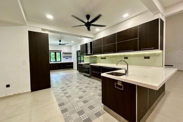 Gelang Patah / Leisure Farm Double Storey Bungalow with garage & swimming pool