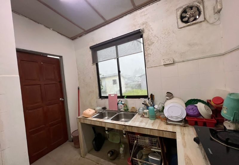 Kulai /  Jalan sutera 4 saleng / Single Terrace House 