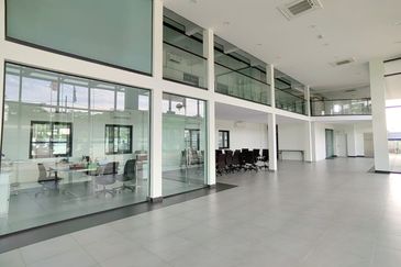 Kulai - Indahpura - Industrial Park - Light Industrial - Double Storey Detached Factory with 3 Storey Office For rent/sale