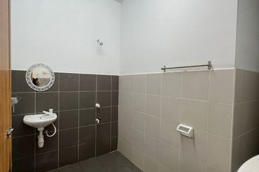 Skudai - Taman Sri Pulai Perdana - Jalan Pulai Perdana - Double Storey Terrace House - Full Loan Unit