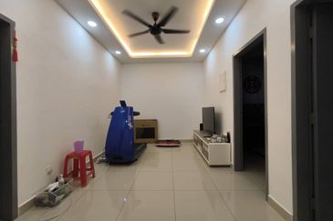 Kulai Bandar Putra - Jalan Camar - Double Storey Terrace House - Unblock Unit