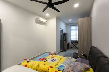 Kulai Bandar Putra - Jalan Camar - Double Storey Terrace House - Unblock Unit