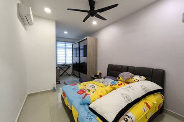 Kulai Bandar Putra - Jalan Camar - Double Storey Terrace House - Unblock Unit