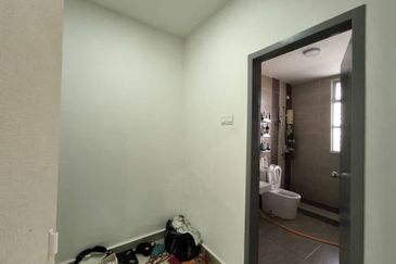 Kulai Bandar Putra - Jalan Camar - Double Storey Terrace House - Unblock Unit