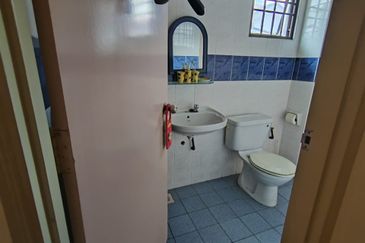 JB Bandar Permas Jaya - JalanPermasJaya13 -  DoubleStoreyCornerHouse 