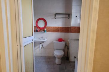 JB Bandar Permas Jaya - JalanPermasJaya13 -  DoubleStoreyCornerHouse 