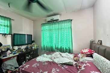 Iskandar Gelang Patah - Taman Nusaria - Medium Cost - double storey corner lot 