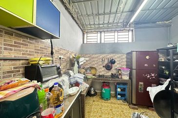 Iskandar Gelang Patah - Taman Nusaria - Medium Cost - double storey corner lot 