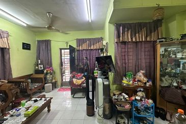 Iskandar Gelang Patah - Taman Nusaria - Medium Cost - double storey corner lot 