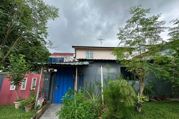 Iskandar Gelang Patah - Taman Nusaria - Medium Cost - double storey corner lot 