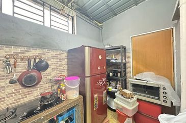 Iskandar Gelang Patah - Taman Nusaria - Medium Cost - double storey corner lot 