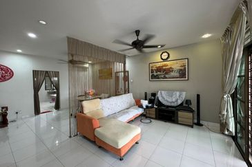 JB Dato Onn , Jln Perjiranan 12 - Double Storey Terrace House *Unblock View Unit*