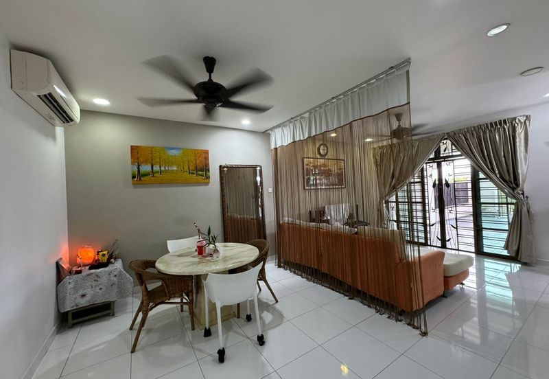 JB Dato Onn , Jln Perjiranan 12 - Double Storey Terrace House *Unblock View Unit*