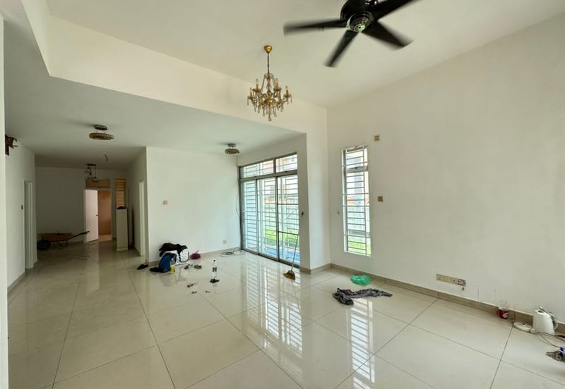 JB Kempas Heights @ Tmn Kempas Indah / Double Storey Cluster House / Unblock View Unit