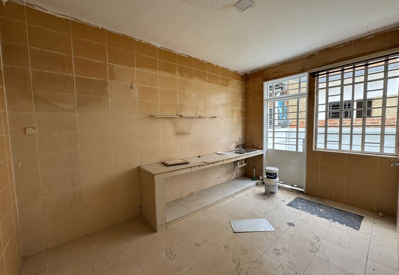 JB Kempas Heights @ Tmn Kempas Indah / Double Storey Cluster House / Unblock View Unit