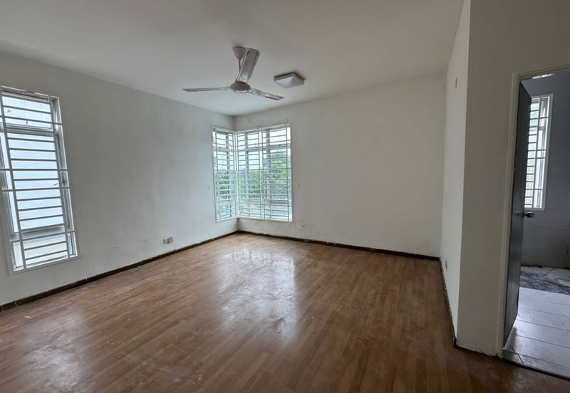 JB Kempas Heights @ Tmn Kempas Indah / Double Storey Cluster House / Unblock View Unit