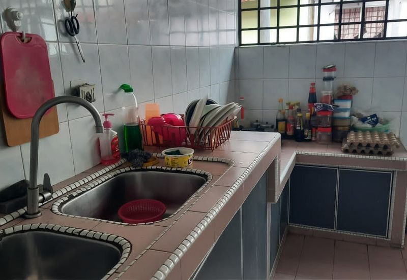 Kulai - Taman Putri Kulai - Jalan Sri Putri - Double storey terrace house 