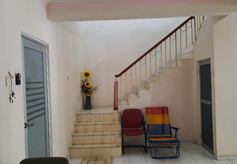Kulai - Taman Putri Kulai - Jalan Sri Putri - Double storey terrace house 