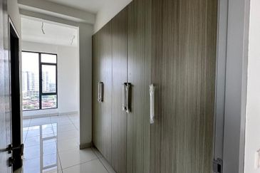 JB /  Tebrau Resident Condo / Hight Floor