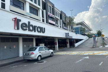 JB /  Tebrau Resident Condo / Hight Floor