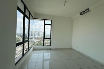 JB /  Tebrau Resident Condo / Hight Floor