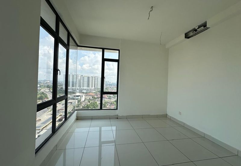 JB /  Tebrau Resident Condo / Hight Floor