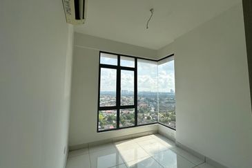 JB /  Tebrau Resident Condo / Hight Floor