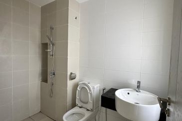 JB /  Tebrau Resident Condo / Hight Floor