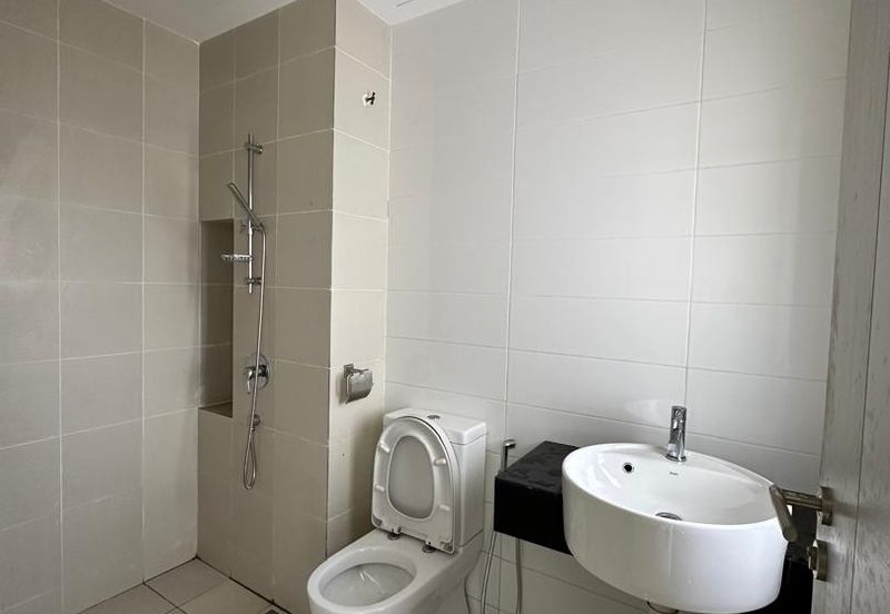 JB /  Tebrau Resident Condo / Hight Floor