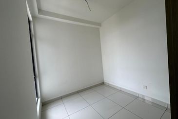 JB /  Tebrau Resident Condo / Hight Floor