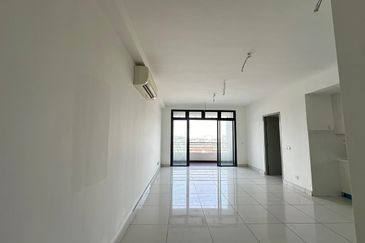JB /  Tebrau Resident Condo / Hight Floor