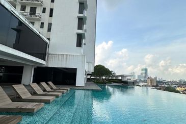 JB /  Tebrau Resident Condo / Hight Floor