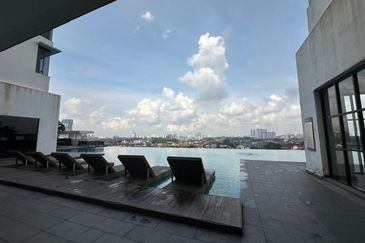 JB /  Tebrau Resident Condo / Hight Floor