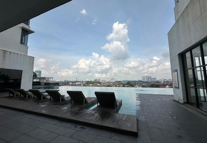 JB /  Tebrau Resident Condo / Hight Floor