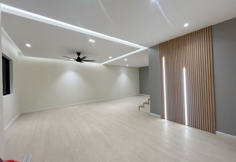 Kulai / Taman Putri Kulai / Sri putri Kulai / Double Storey House / Unblock Unit