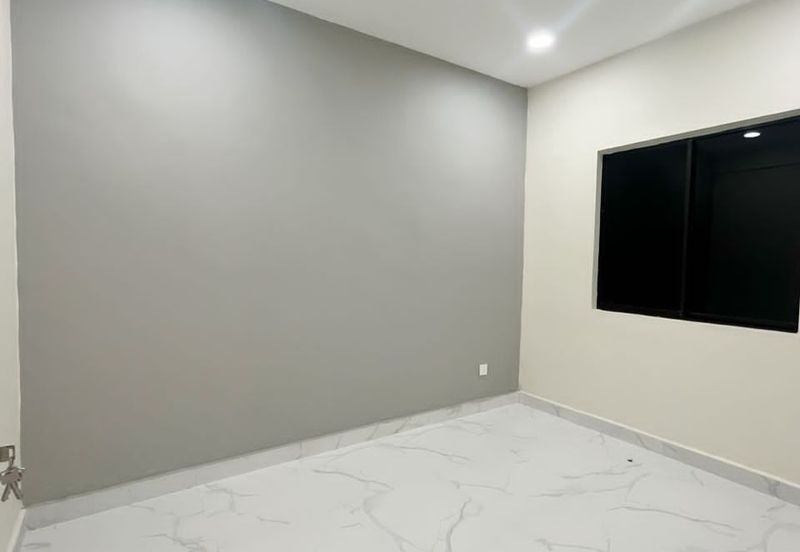 Kulai / Taman Putri Kulai / Sri putri Kulai / Double Storey House / Unblock Unit