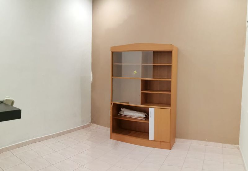 Kulai / Kulai Besar / Taman Onn Holding / Jalan Cengkih / Single Storey / Fully Renovation Unit 