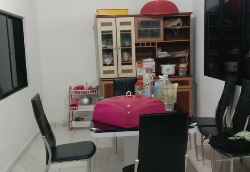 Kulai / Kulai Besar / Taman Onn Holding / Jalan Cengkih / Single Storey / Fully Renovation Unit 