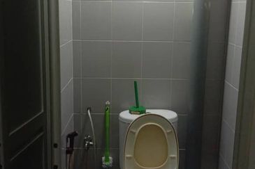 Kulai / Kulai Besar / Taman Onn Holding / Jalan Cengkih / Single Storey / Fully Renovation Unit 