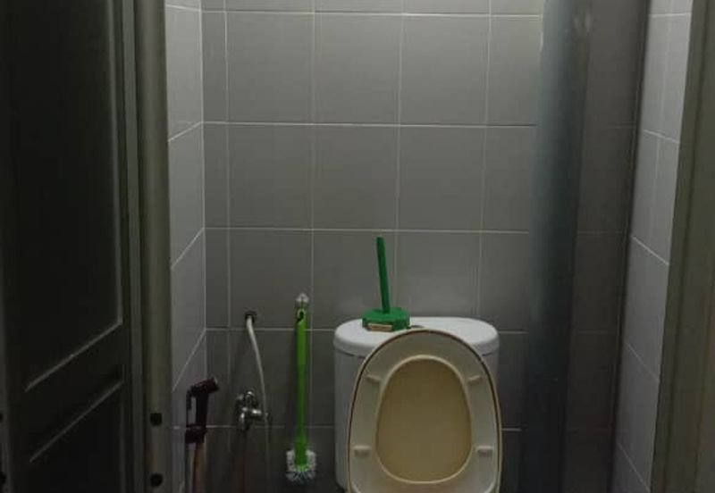 Kulai / Kulai Besar / Taman Onn Holding / Jalan Cengkih / Single Storey / Fully Renovation Unit 