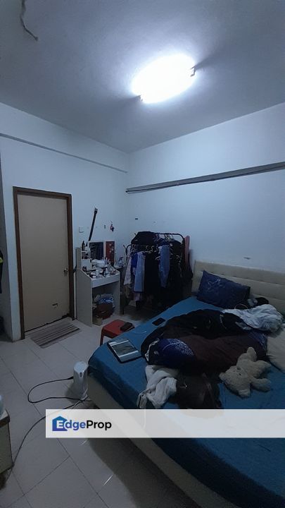 Kulai / Taman Putri Kulai / Jalan Sri Putri 8/2 --shoplot Apartment, Johor, Kulai